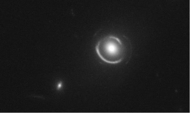 New dark matter theory explains two puzzles in astrophysics