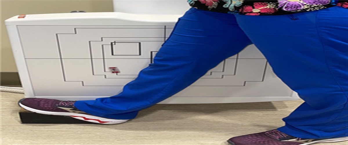 Radiographic Technique for Routine Clinical Measurement of Postoperative Total Knee Extension